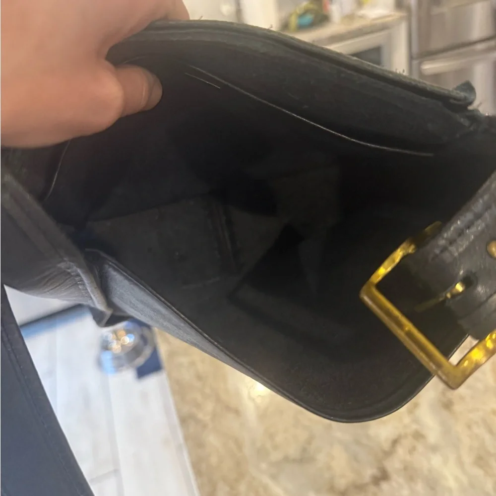 Authentic vintage Pre-creed Coach Federal Seal bag in very good condition - Picture 6 of 8